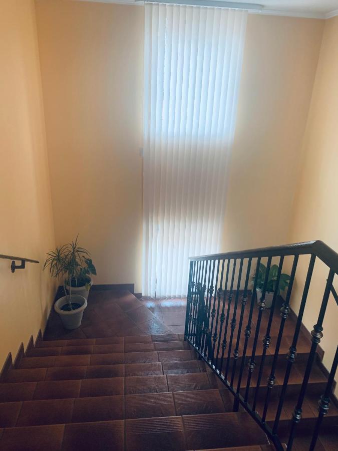 Euro Hotel Hostel Kovelʼ エクステリア 写真